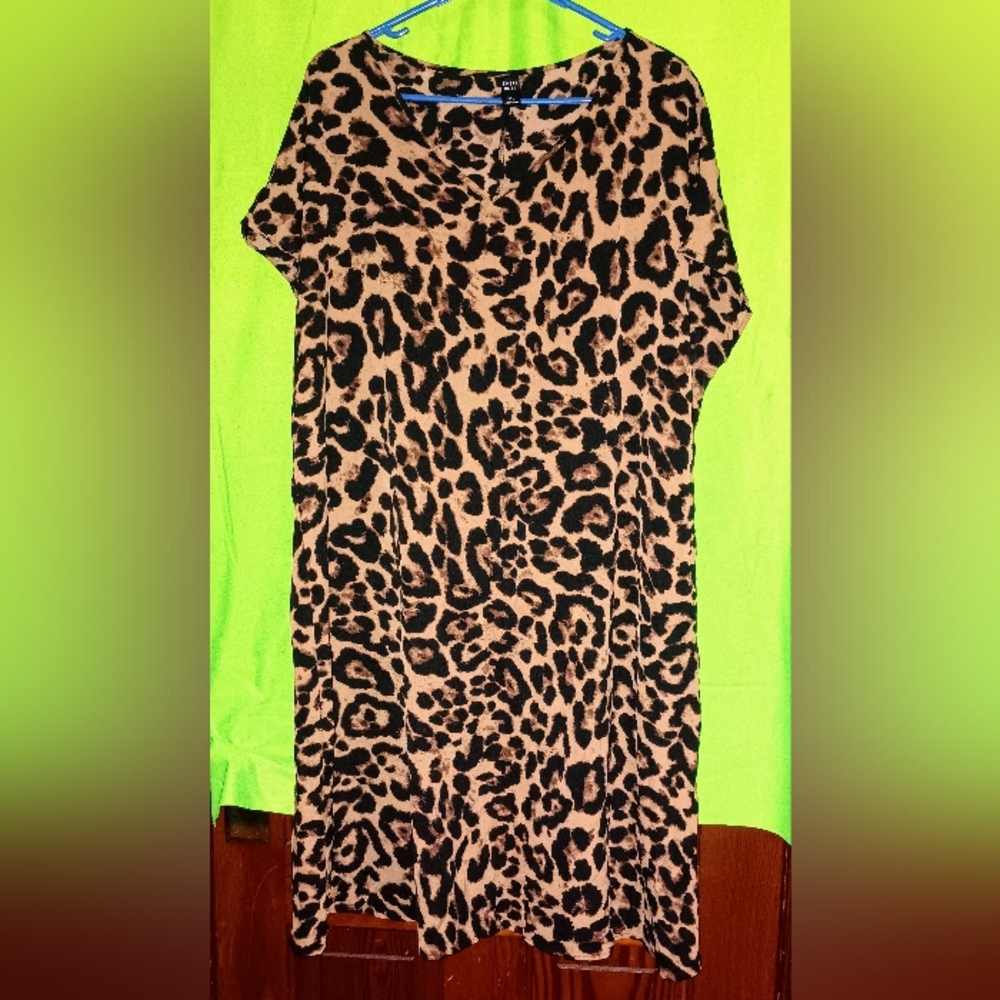 Emery Rose Animal Print Dress